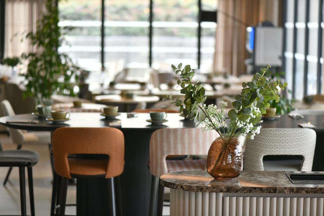 Golden Tulip Bezannes 4*