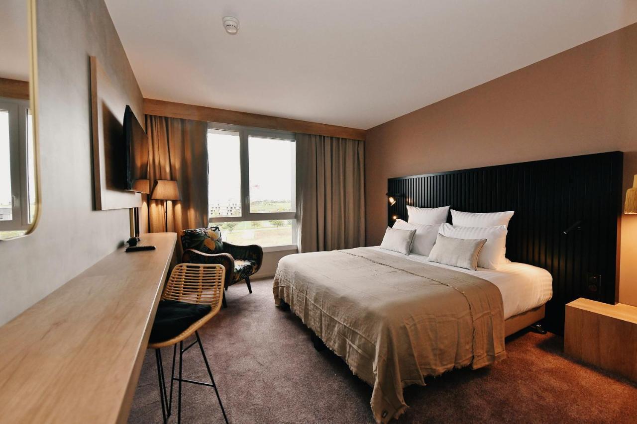 Golden Tulip Bezannes Hotel
