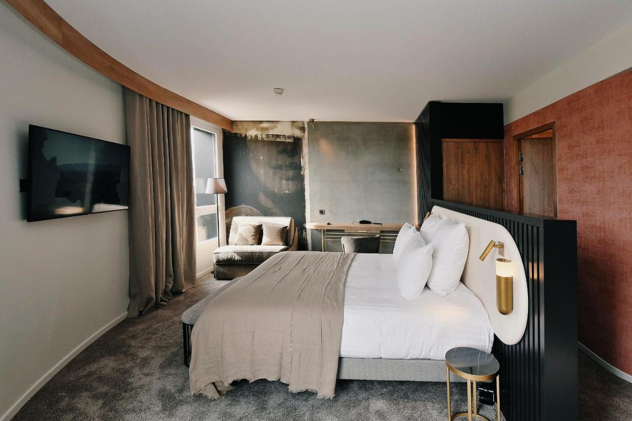 Golden Tulip Bezannes 4*